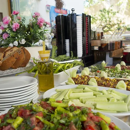 Kalais ホテル ボズカーダ